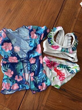 Girls Floral Two-Piece Swimsuit Set with Cover-Up - Blue & White Floral